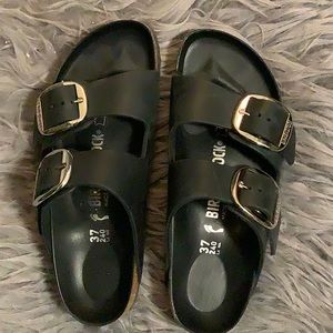 Birkenstock women’s narrow sandals, black